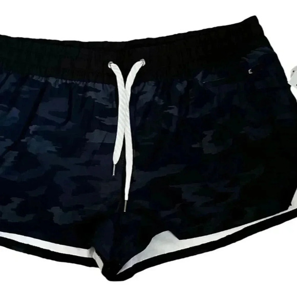 Vuori Women's Clementine 2.0 Shorts Black Size L Lightweight Quick-Dry 012 - Picture 1 of 5